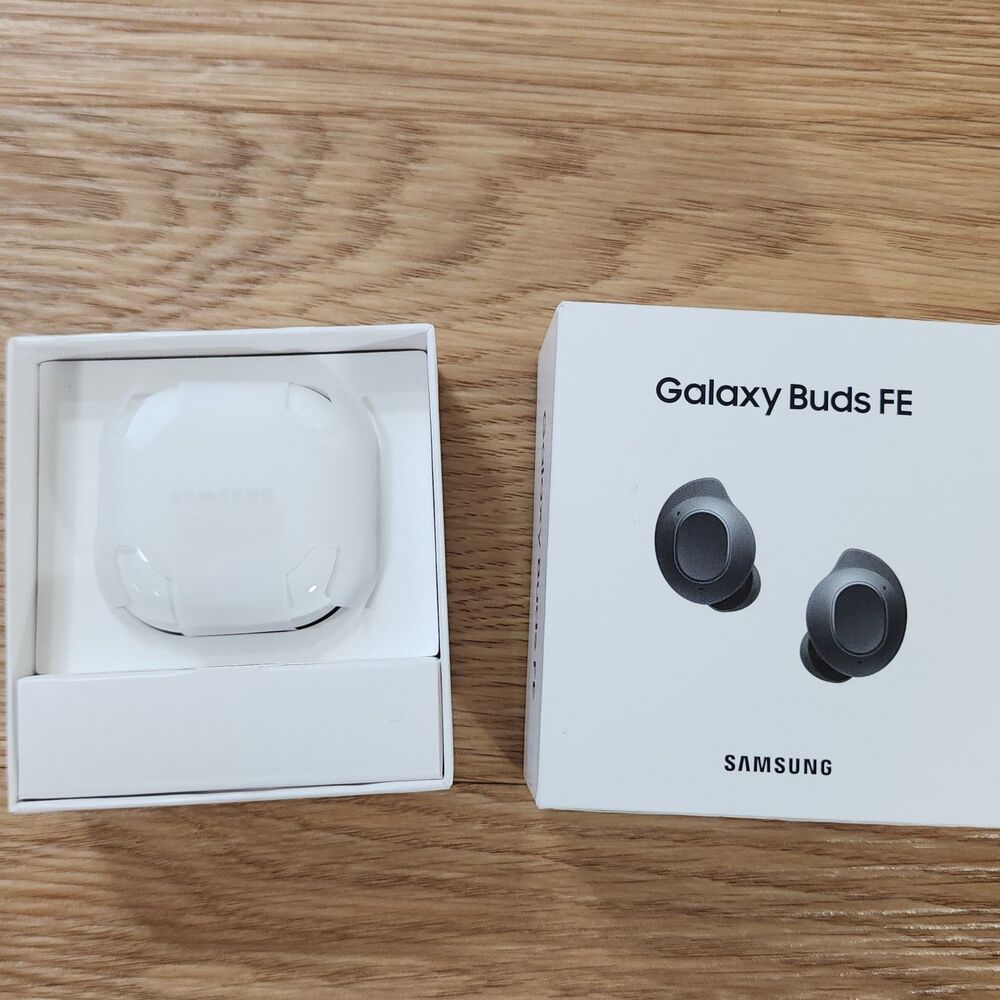 Samsung Galaxy Buds FE True Wireless Bluetooth Earbuds Earphones - Black - Picture 4 of 4
